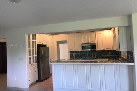Villa ou maison à vendre à Homestead, Floride: 4 chambres, 232.26 m2 № 1706525 - photo 2