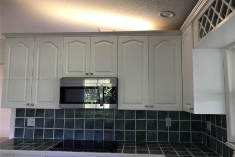 Villa ou maison à vendre à Homestead, Floride: 4 chambres, 232.26 m2 № 1706525 - photo 7