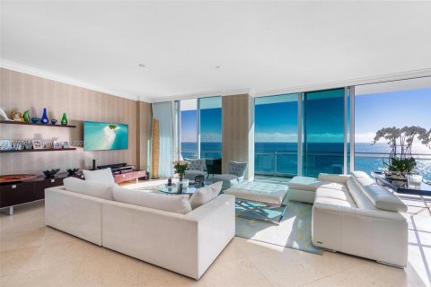 Copropriété à louer à Bal Harbour, Floride: 2 chambres, 198.44 m2 № 1977312 - photo 8