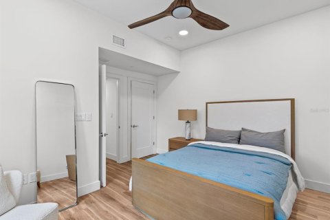 Townhouse in Clearwater, Florida 3 bedrooms, 310.39 sq.m. № 2201719 - photo 17