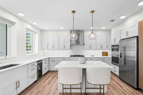Townhouse in Clearwater, Florida 3 bedrooms, 310.39 sq.m. № 2201719 - photo 9