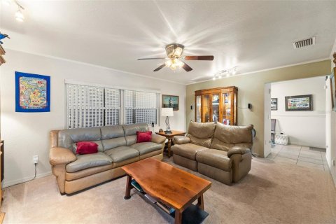 Casa en venta en Port Charlotte, Florida, 4 dormitorios, 176.61 m2 № 1422685 - foto 13