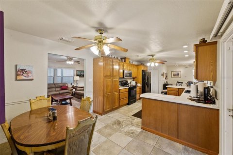 Casa en venta en Port Charlotte, Florida, 4 dormitorios, 176.61 m2 № 1422685 - foto 10