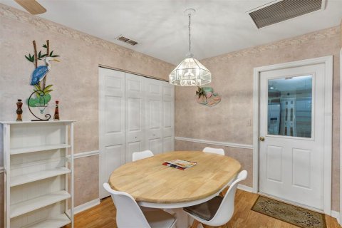 Casa en venta en Ocala, Florida, 2 dormitorios, 156.73 m2 № 2387420 - foto 8