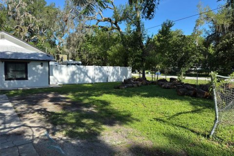 House in Zephyrhills, Florida 3 bedrooms, 68.19 sq.m. № 1894502 - photo 19