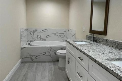 Купить виллу или дом в Киссимми, Флорида 9 комнат, 169.08м2, № 1082571 - фото 6