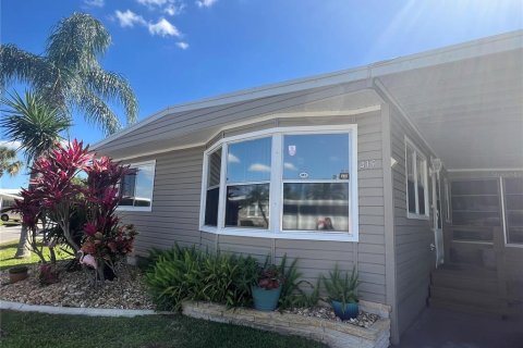 Apartamento en alquiler en Port Charlotte, Florida, 2 dormitorios, 80.27 m2 № 1813002 - foto 1