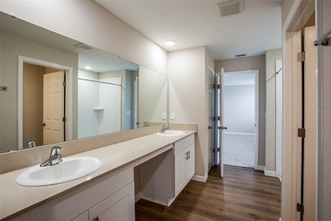 Villa ou maison à vendre à Haines City, Floride: 5 chambres, 268.67 m2 № 2149532 - photo 5