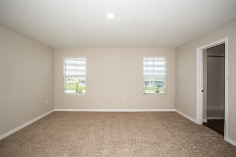 Villa ou maison à vendre à Haines City, Floride: 5 chambres, 268.67 m2 № 2149532 - photo 4