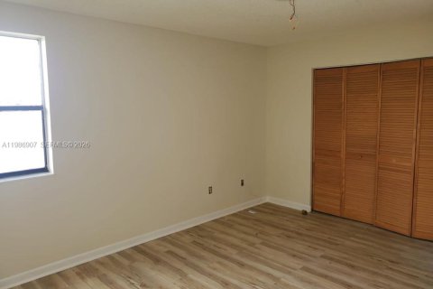 Appartement à louer à Homestead, Floride: 2 chambres, 90.12 m2 № 2171424 - photo 2
