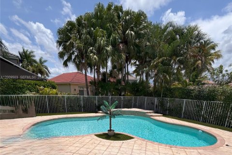 House in Weston, Florida 4 bedrooms, 209.59 sq.m. № 2076605 - photo 30