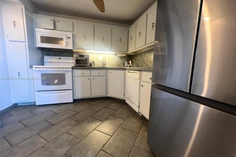 Copropriété à vendre à Aventura, Floride: 1 chambre, 81.1 m2 № 1961508 - photo 23