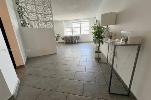 Copropriété à vendre à Aventura, Floride: 1 chambre, 81.1 m2 № 1961508 - photo 7