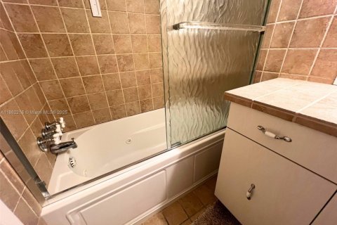 Copropriété à vendre à Aventura, Floride: 1 chambre, 81.1 m2 № 1961508 - photo 29