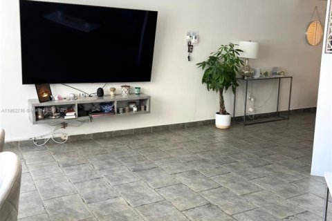 Copropriété à vendre à Aventura, Floride: 1 chambre, 81.1 m2 № 1961508 - photo 8