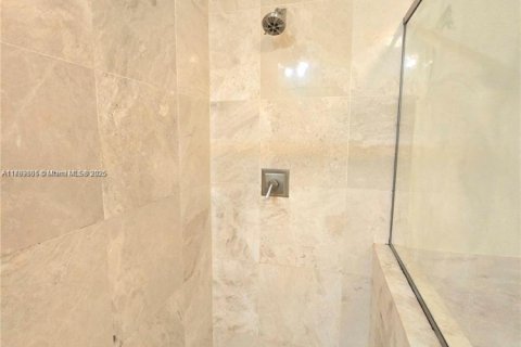 Condo in Plantation, Florida, 2 bedrooms  № 1700506 - photo 21