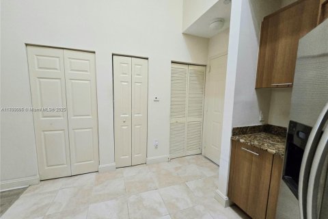 Condo in Plantation, Florida, 2 bedrooms  № 1700506 - photo 18