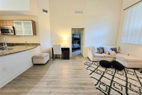 Condo in Plantation, Florida, 2 bedrooms  № 1700506 - photo 9