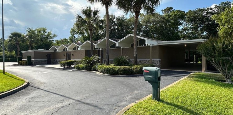 Propiedad comercial en Sanford, Florida 476.03 m2 № 1659642