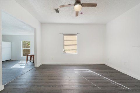Commercial property in Sanford, Florida 134.89 sq.m. № 1673470 - photo 4