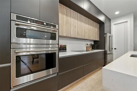 Купить виллу или дом в Тампа, Флорида 10 комнат, 315.87м2, № 1801692 - фото 7
