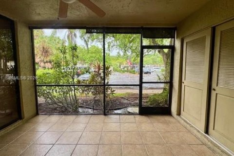 Apartamento en alquiler en Coconut Creek, Florida, 3 dormitorios, 103.68 m2 № 2004336 - foto 19