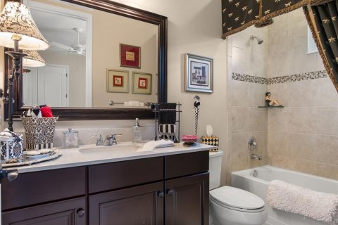 House in Winter Garden, Florida 5 bedrooms, 416.48 sq.m. № 1851515 - photo 30