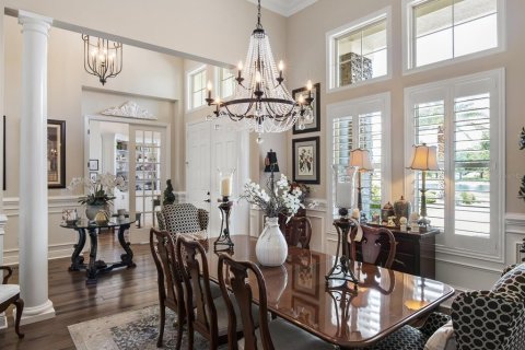 House in Winter Garden, Florida 5 bedrooms, 416.48 sq.m. № 1851515 - photo 8