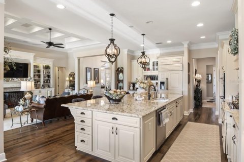 House in Winter Garden, Florida 5 bedrooms, 416.48 sq.m. № 1851515 - photo 18