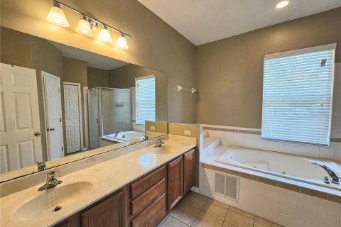 House in BELLALAGO in Kissimmee, Florida 4 bedrooms, 178.65 sq.m. № 1810061 - photo 21