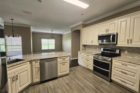 House in BELLALAGO in Kissimmee, Florida 4 bedrooms, 178.65 sq.m. № 1810061 - photo 7