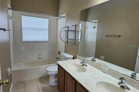 House in BELLALAGO in Kissimmee, Florida 4 bedrooms, 178.65 sq.m. № 1810061 - photo 27