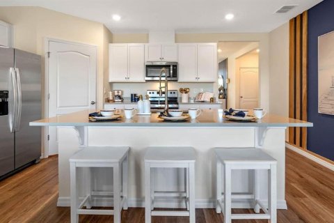 House in Davenport, Florida 4 bedrooms, 169.83 sq.m. № 1831511 - photo 4