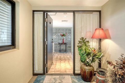 Condo in Longboat Key, Florida, 3 bedrooms  № 1548866 - photo 13