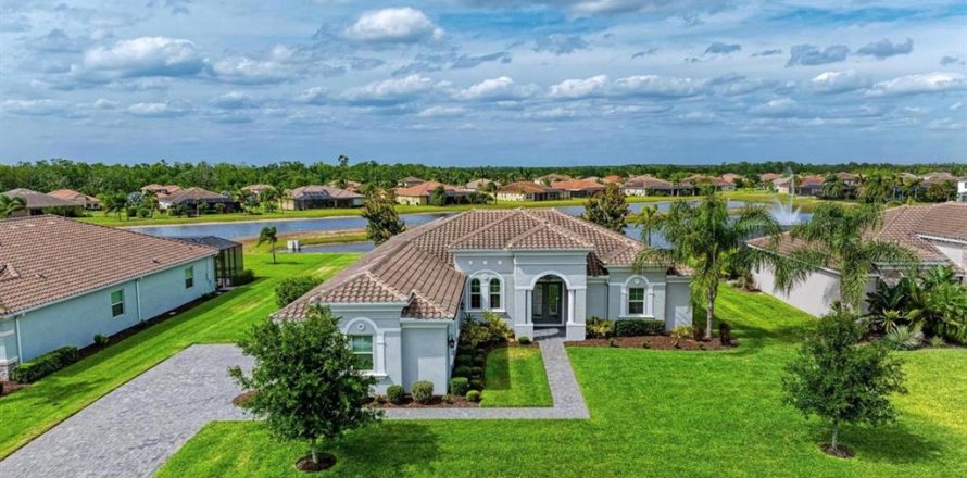 Villa ou maison à Bradenton, Floride 4 chambres, 291.71 m2 № 1769588