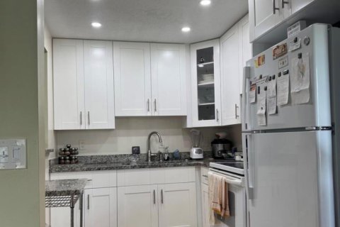 Copropriété à louer à West Palm Beach, Floride: 2 chambres, 74.14 m2 № 2412832 - photo 2