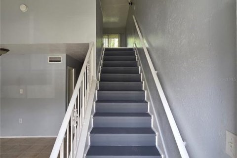 House in Orlando, Florida 1 bedroom, 70.79 sq.m. № 2197425 - photo 2