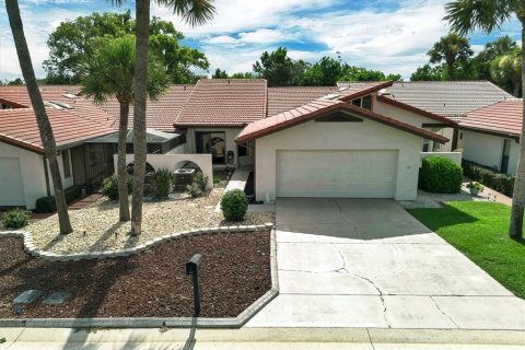 House in Lake Wales, Florida 2 bedrooms, 141.77 sq.m. № 2199676 - photo 5