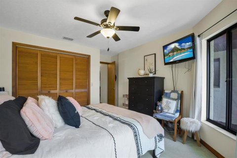 House in Lake Wales, Florida 2 bedrooms, 141.77 sq.m. № 2199676 - photo 25