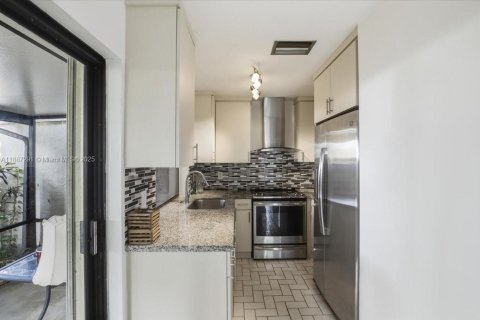 Купить виллу или дом в Хайалиа, Флорида 2 спальни, 92.07м2, № 2016810 - фото 20