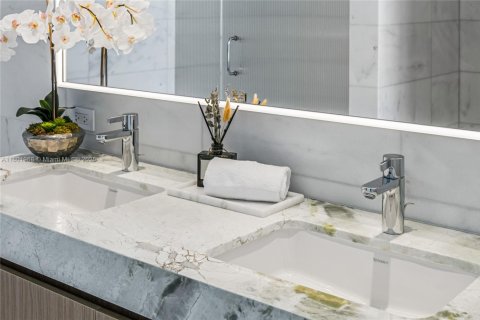 Condominio en venta en Miami Beach, Florida, 3 dormitorios, 217.02 m2 № 1875429 - foto 20
