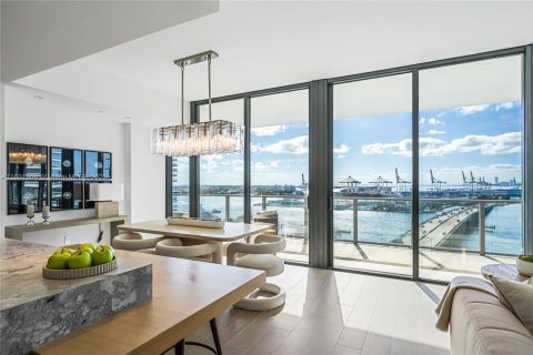 Condominio en venta en Miami Beach, Florida, 3 dormitorios, 217.02 m2 № 1875429 - foto 4