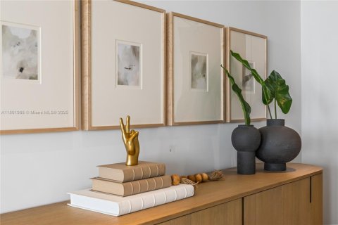 Condominio en venta en Miami Beach, Florida, 3 dormitorios, 217.02 m2 № 1875429 - foto 12