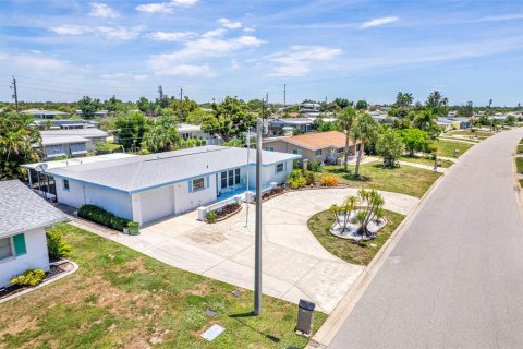 Villa ou maison à vendre à Venice, Floride: 2 chambres, 134.89 m2 № 2149902 - photo 6