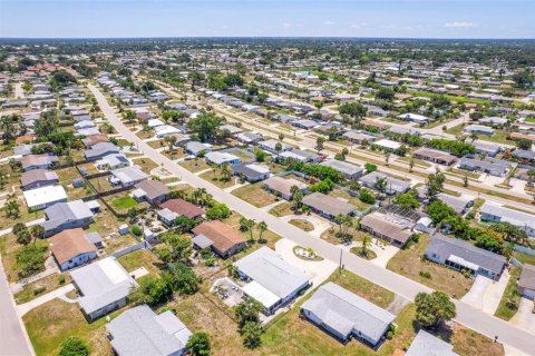 Villa ou maison à vendre à Venice, Floride: 2 chambres, 134.89 m2 № 2149902 - photo 10