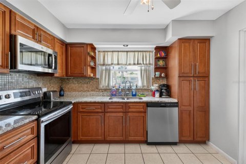 Villa ou maison à vendre à Venice, Floride: 2 chambres, 134.89 m2 № 2149902 - photo 17