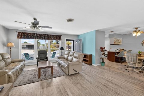 Villa ou maison à vendre à Venice, Floride: 2 chambres, 134.89 m2 № 2149902 - photo 13