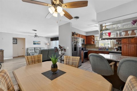 Villa ou maison à vendre à Venice, Floride: 2 chambres, 134.89 m2 № 2149902 - photo 16
