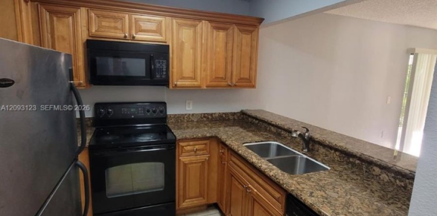 Condo in West Palm Beach, Florida, 2 bedrooms  № 2378514