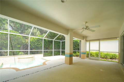 House in Tampa, Florida 4 bedrooms, 219.99 sq.m. № 2204146 - photo 15